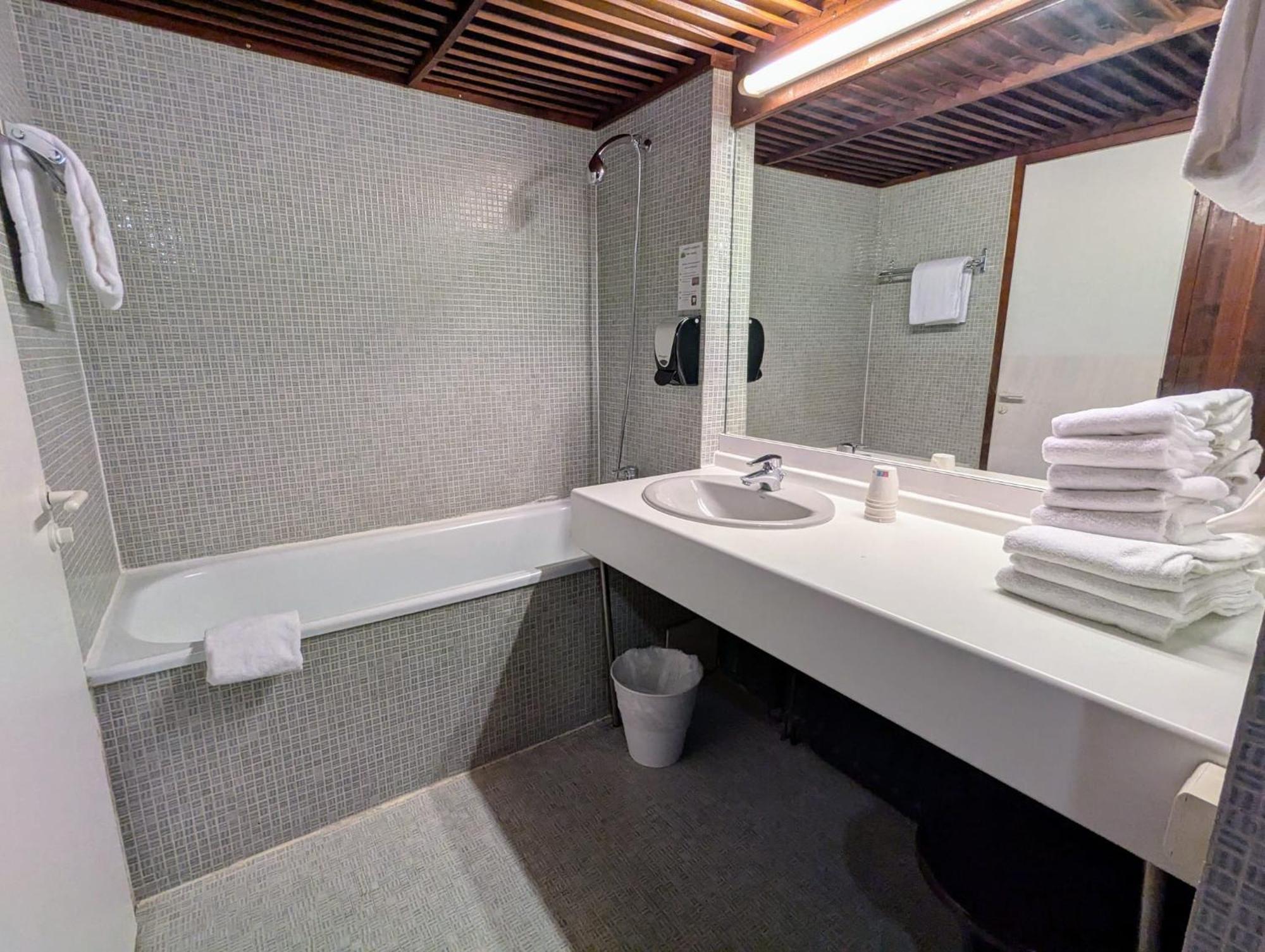 Gergovia Hotel Super Besse Ngoại thất bức ảnh